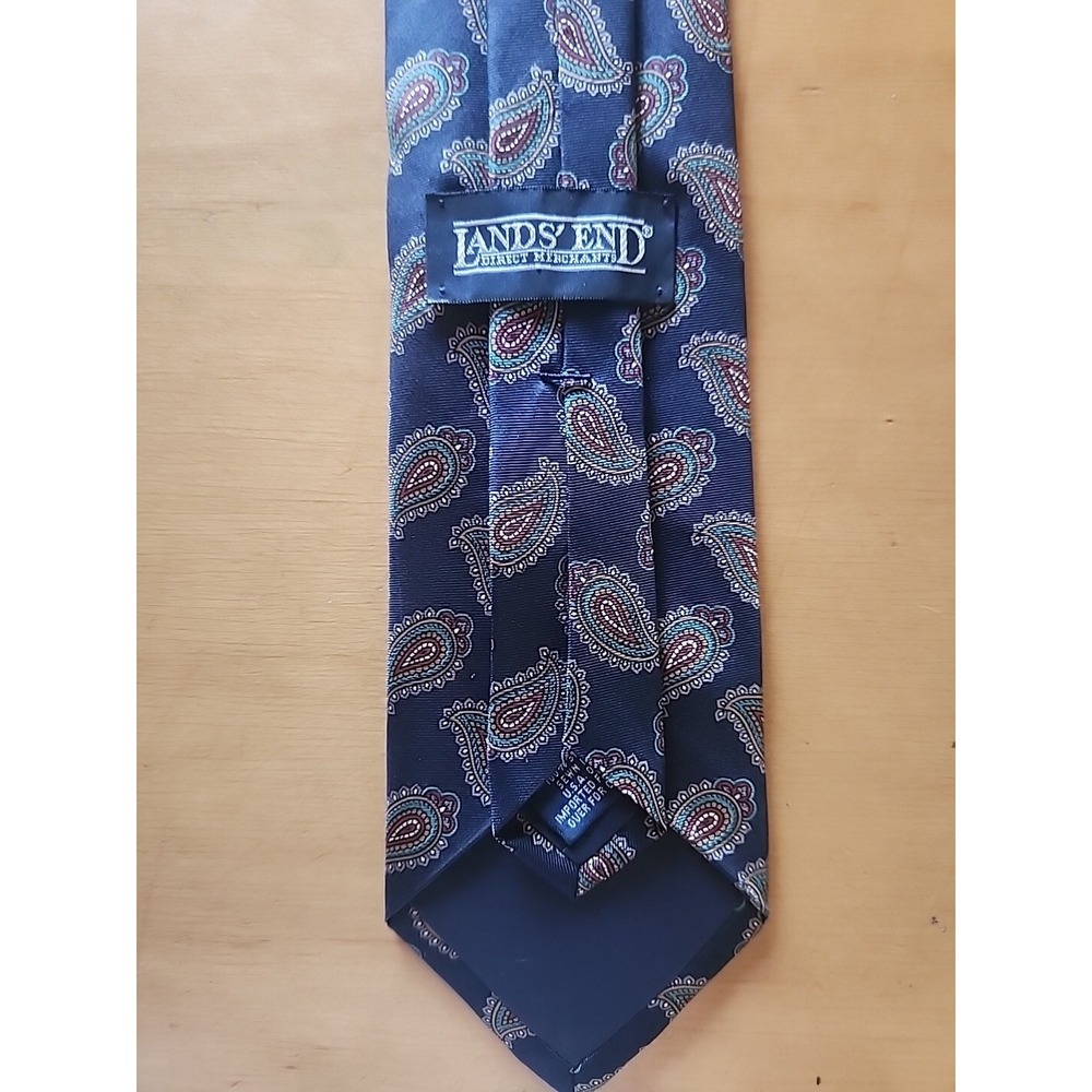 Men's LANDS END Tie 100% Silk NECKTIE HAND SEWN IN‎ USA NAVY PAISLEY